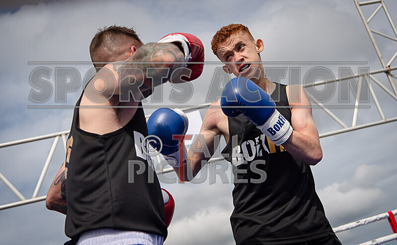 BOUT 3- Martin the not so Raging Bull Le Prevost v Ben Hizzy Hislop-50 - BOUT 3- Martin 'the not so Raging Bull' Le Prevost v Ben 'Hizzy' Hislop
