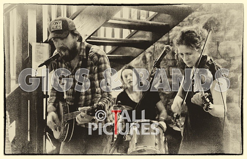 JWS at the Grandes Rocques Bar  Bistro-7_BW - JOHN WESLEY STONE