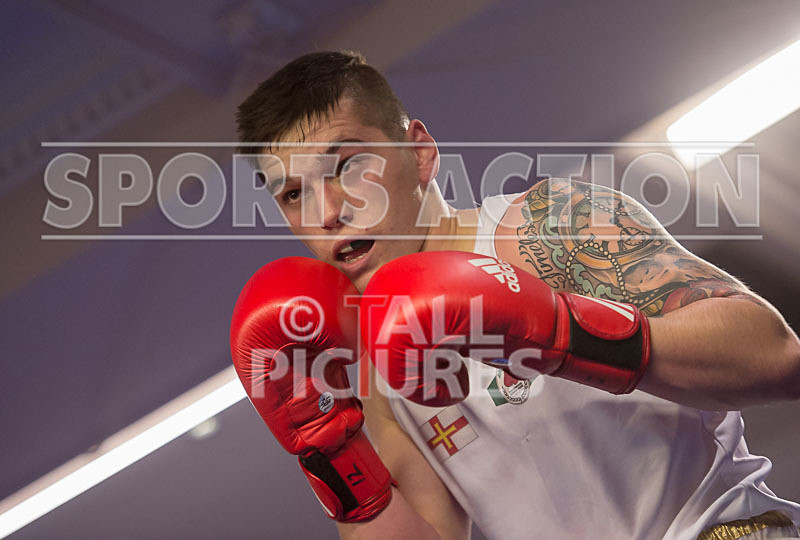 Bout 9 - Casey De La Mare v Arran Games-2 - DINNER BOXING_20-11-2015 - THE PRESS EDIT