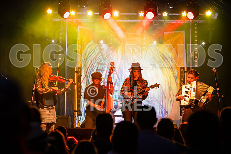 The Cor Damme Lars-124 - THE COR DAMME LARS