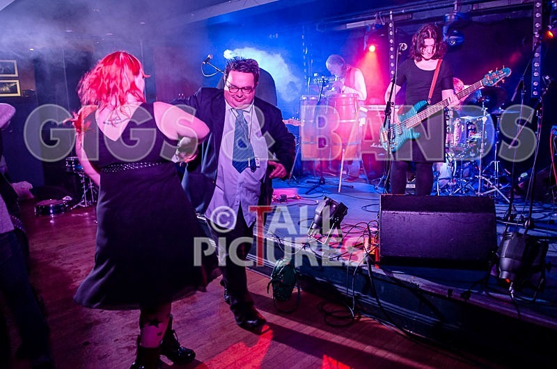 Ediths Head-71 - EDITH'S HEAD