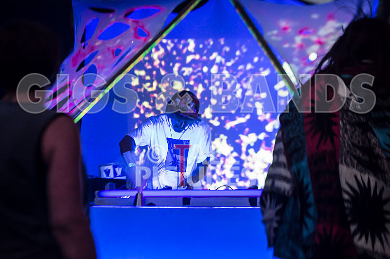 Chaos Peace Tent 2014-20 - CHAOS 2014... THE PEACE TENT