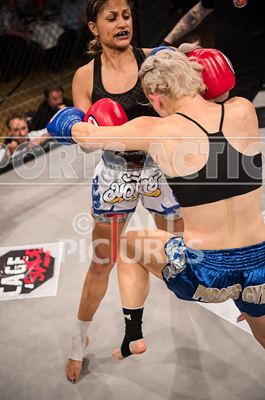 Hannah Jacques v Katherine Paes-27 - BOUT-5 Hannah Jacques v Katherine Paes