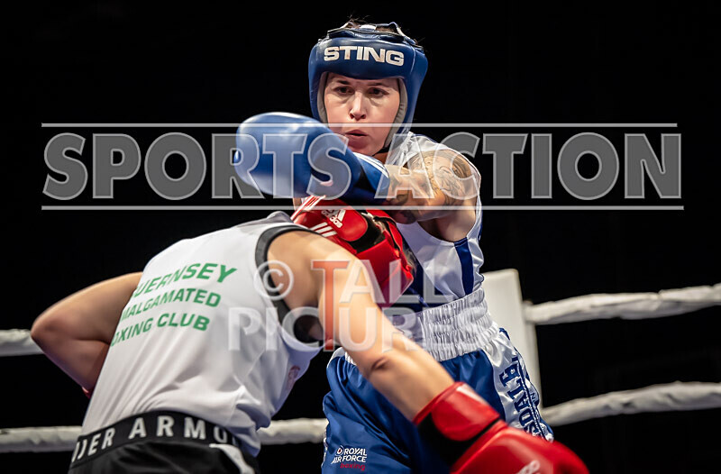 BOUT 6- Emma Martin v Stephanie Adlington-29 - BOUT 6: Emma Martin v Stephanie Adlington