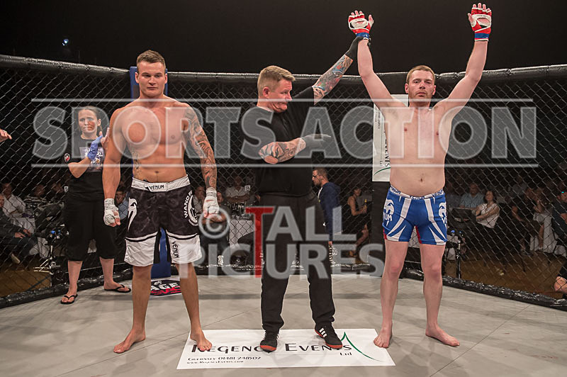 James Mapley v Chris Burton-33 - BOUT 14