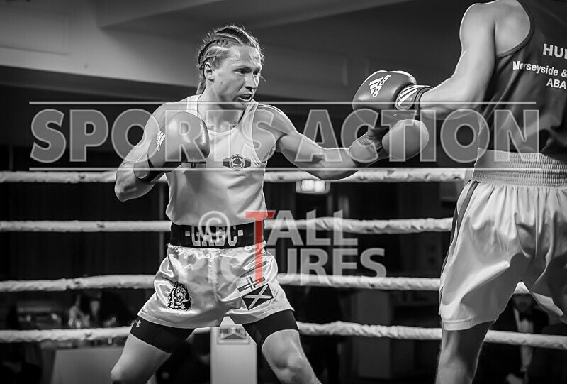 BOUT- 6 - Jamie Wilson v Declan Hunt-7 - BOUT 6 - Jamie Wilson v Declan Hunt