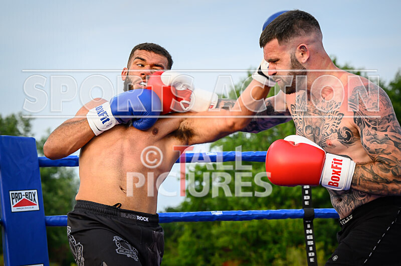 BOUT 12 - Dom Boyce v Koen Kraken Le Prevost-69 - BOUT 12 - Dom Boyce v Koen 'Kraken' Le Prevost