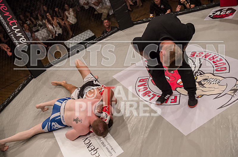 James Mapley v Chris Burton-13 - BOUT 14