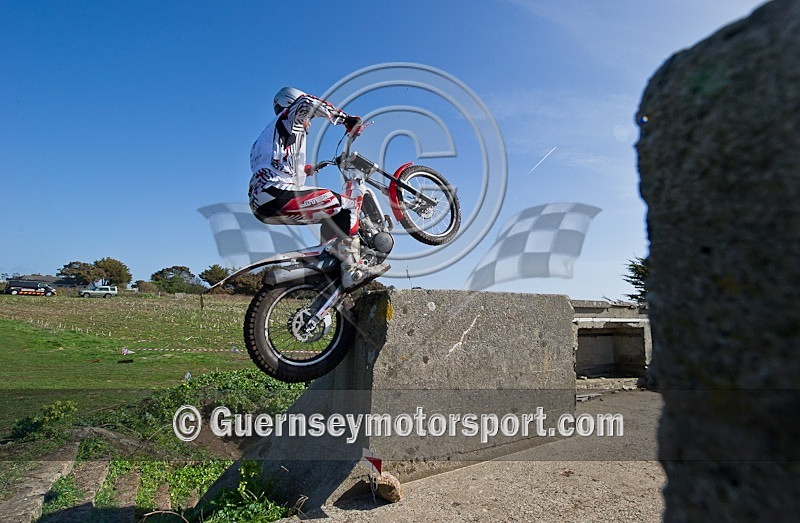 2-Day Trials_2012-94 - 2-DAY TRIALS 2012