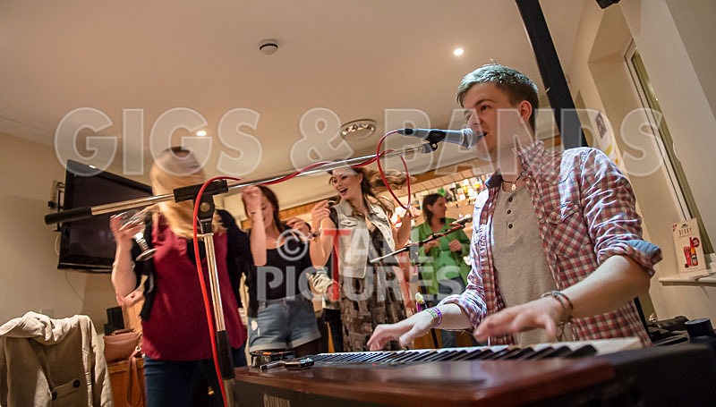 Issimo Music-6 - ISSIMO MUSIC