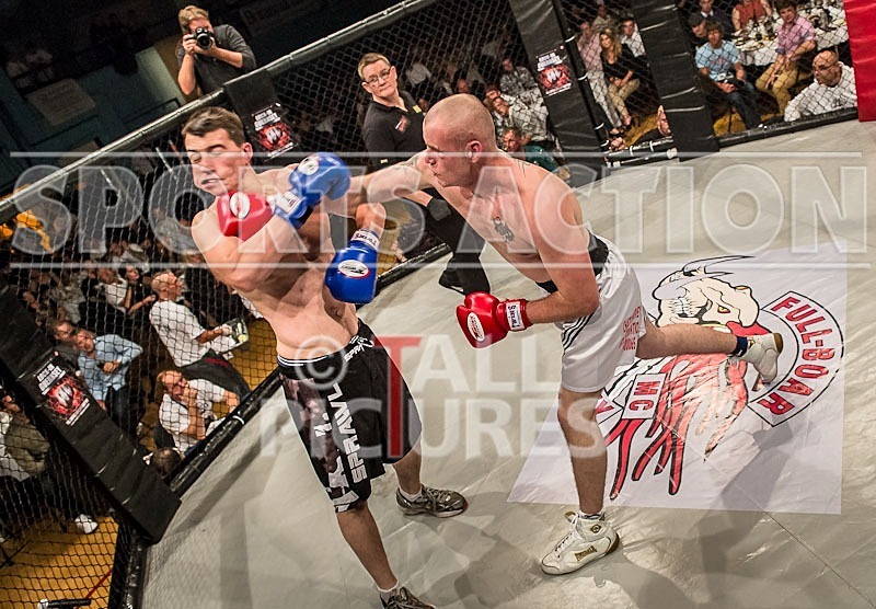 Cage Fighting_2012_Bout 4-37 - BOUT-4