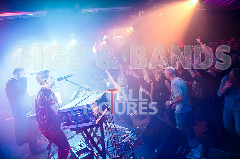 Fade2Grey-341 - FADE2GREY