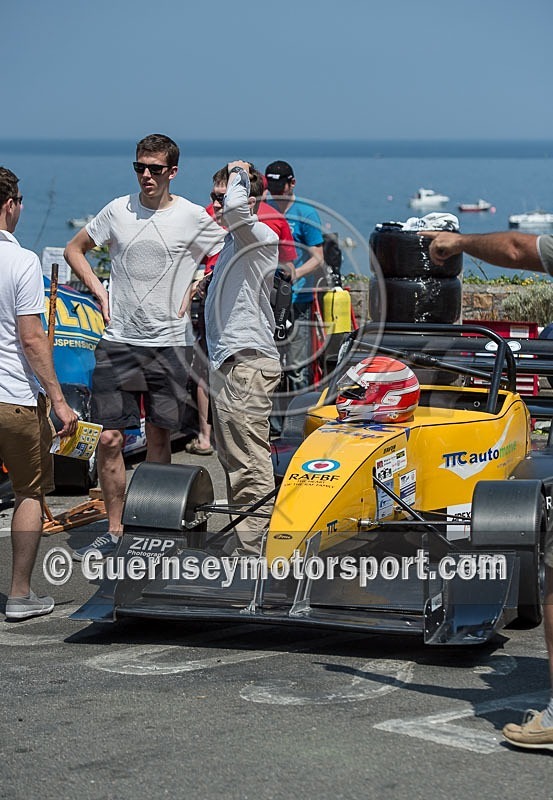 Jersey National Hill Climb_2013_Pits Atmosphere-50 - JERSEY NATIONAL 2013 - THE PITS & ATMOSPHERE