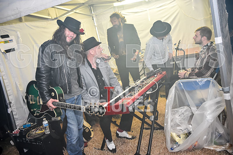 Johnny Cage and the Voodoo Groove-30 - JOHNNY CAGE AND THE VOODOO GROOVE