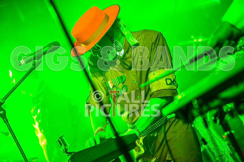 Fade2Grey-354 - FADE2GREY