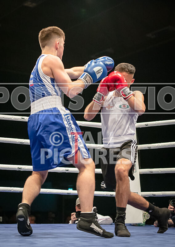 Bout 15_Marcus Magloire v Josh Boderick-17 - Bout 15_Marcus Magloire v Josh Boderick
