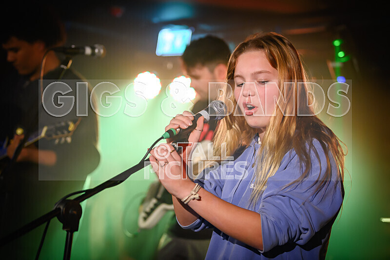 Motionless-4 - MOTIONLESS