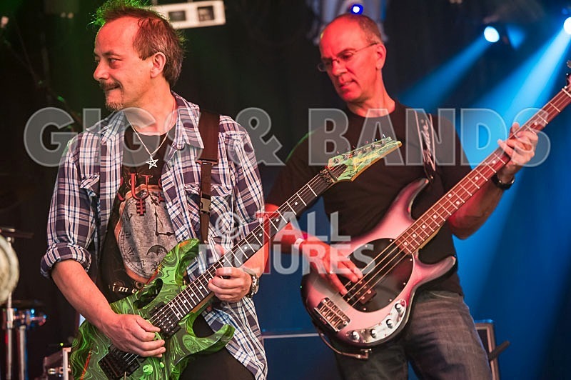 No Paparazzi-92 - NO PAPARAZZI