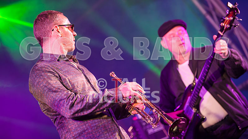 Jah Wobble  The Invaders of the Heart-41 - JAH WOBBLE & THE INVADERS OF THE HEART