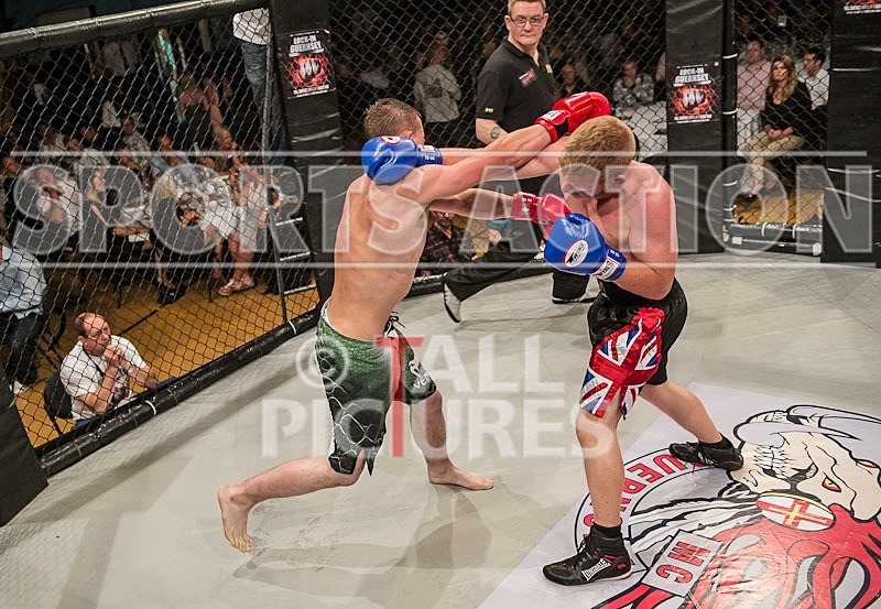 Cage Fighting_2012_Bout 2-34 - BOUT-2