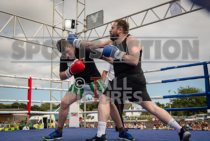 BOUT 1- Iron Mike Carre v Martin in Need of Help-29 - BOUT 1- 'Iron' Mike Carre v Martin 'in Need of' Help