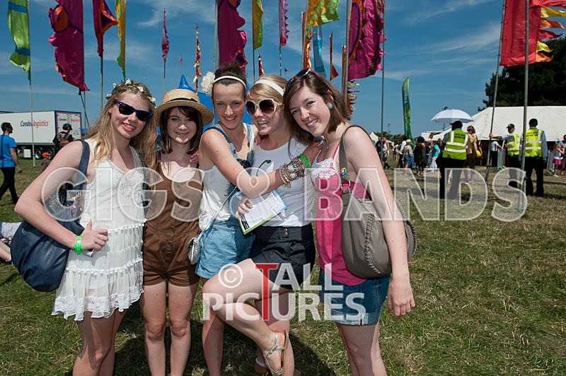 Guernsey Festival Scene-8 - THE GUERNSEY FESTIVAL ATMOSPHERE AND SCENE