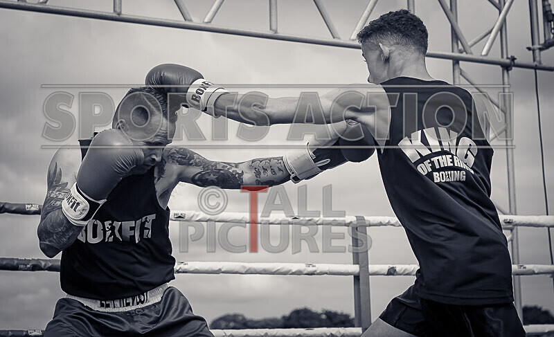 BOUT 3- Martin the not so Raging Bull Le Prevost v Ben Hizzy Hislop-49 - BOUT 3- Martin 'the not so Raging Bull' Le Prevost v Ben 'Hizzy' Hislop