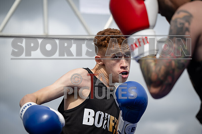 BOUT 3- Martin the not so Raging Bull Le Prevost v Ben Hizzy Hislop-8 - BOUT 3- Martin 'the not so Raging Bull' Le Prevost v Ben 'Hizzy' Hislop