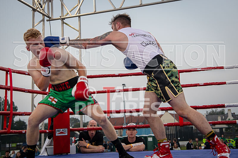 BOUT 17 - Luke Robert v Casey De La Mare-47 - BOUT 17 - Luke Robert v Casey De La Mare
