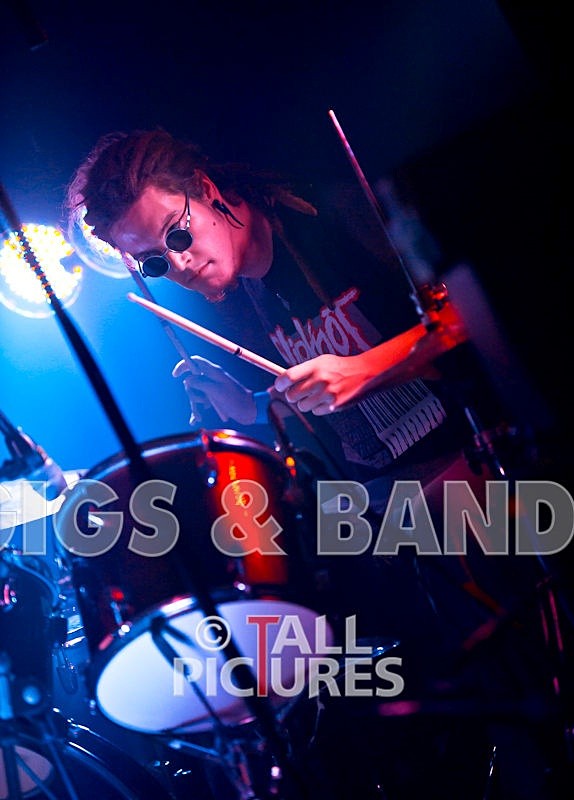 Dead Wing-25 - DEAD WING