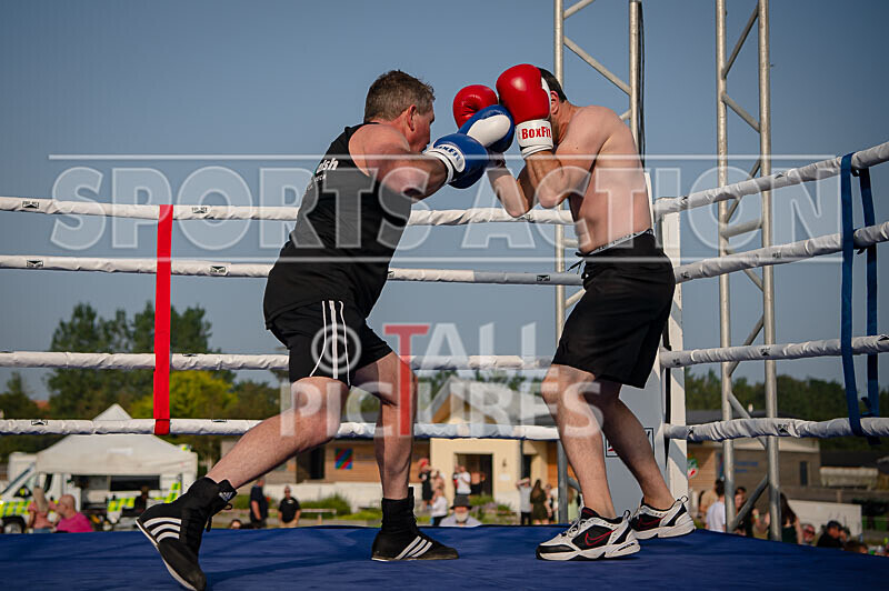 BOUT 8 - Roland -the Doc- Archer v -Dangerous- Trevor Morris-48 - BOUT 8 - Roland 'the Doc' Archer v 'Dangerous' Trevor Morris
