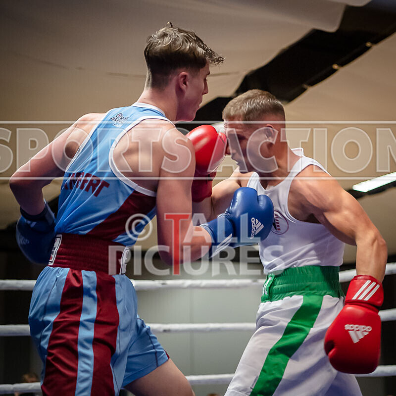BOUT 11_Niall Adams v Blaine Lambert-22 - BOUT 11_Niall Adams v Blaine Lambert