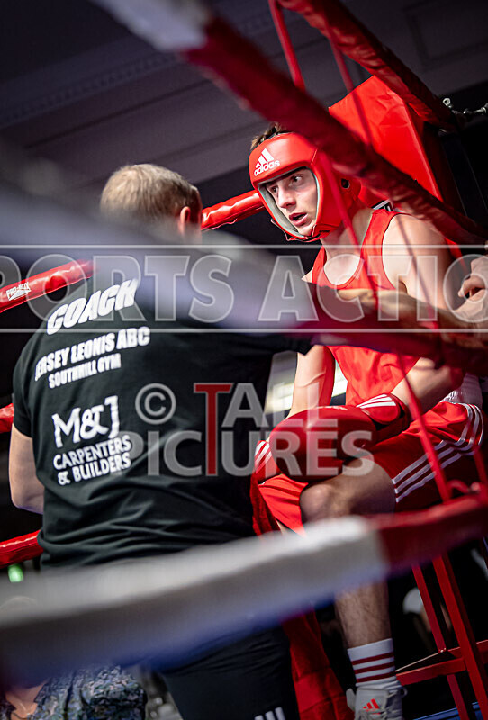 BOUT 3_Luc Langlois v Jaspe Kibiedi-15 - BOUT 3_Luc Langlois v Jaspe Kibiedi