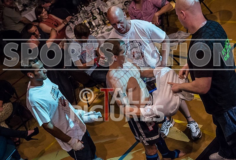 Cage Fighting_2012_Bout 5-1 - BOUT-5