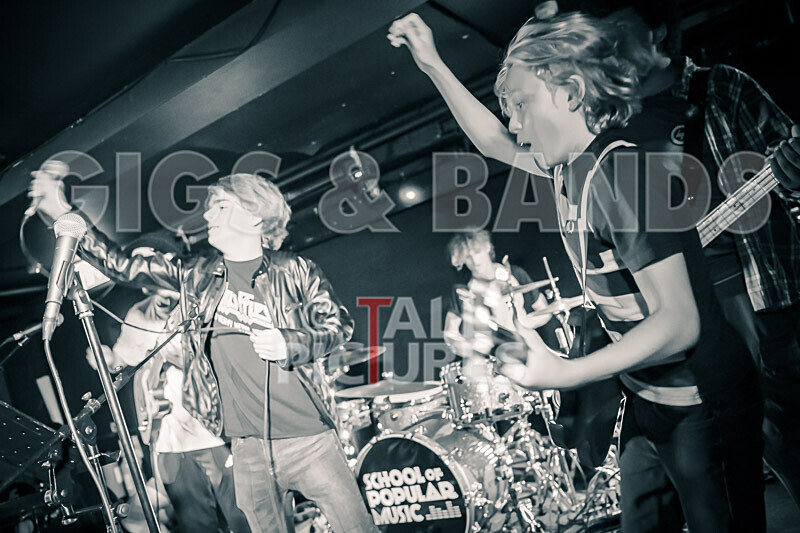 Australian Death Roach-16 - AUSTRALIAN DEATH ROACH