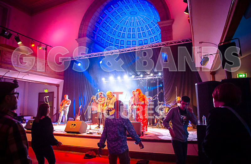 The Sacred Hearts-9 - THE SACRED HEARTS