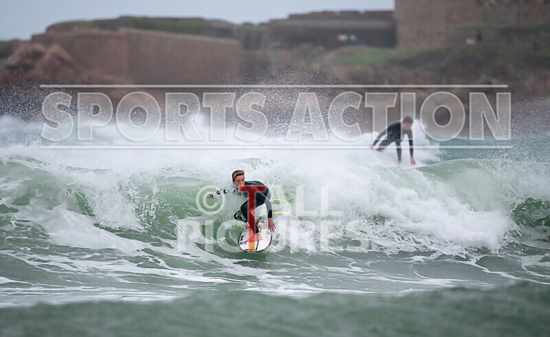Surfing_01-11-2020-97 - SURFING AT VAZON BAY GUERNSEY