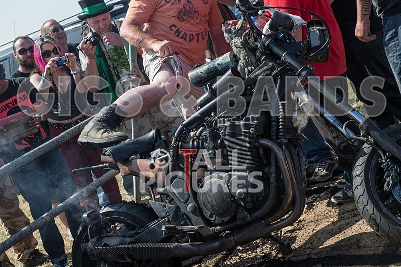 Chaos 2013_Burn-outs-49 - BURN-OUTS - TATTOOS & CHILLI