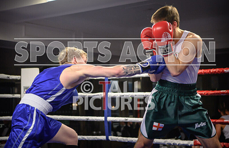 BOUT 5- Martin Kublickis v Robbie Chipcase-45 - BOUT 5 - Martin Kublickis v Robbie Chipcase