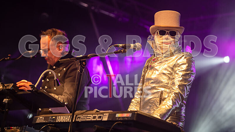 Fade2Grey-411 - FADE2GREY