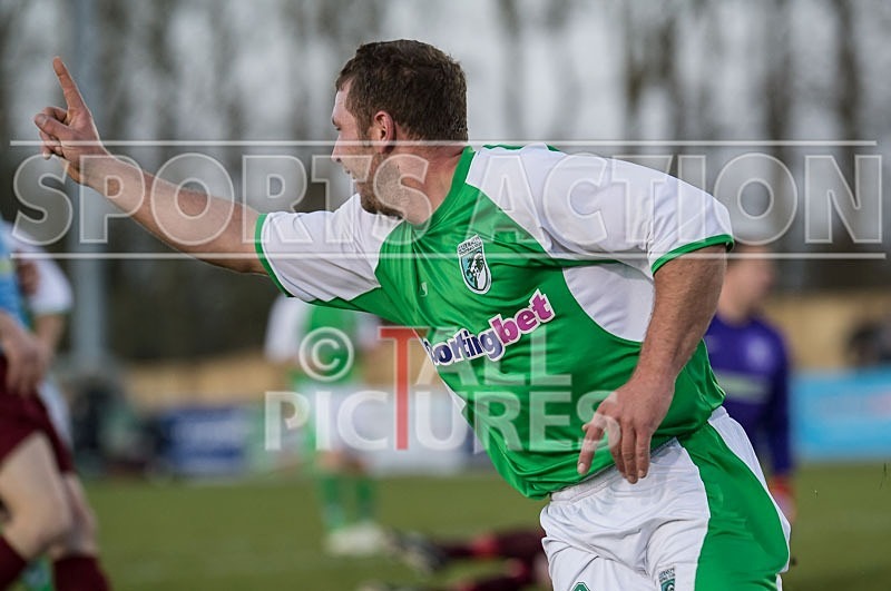 Guernsey FC v Horley Town-10 - GUERNSEY FC v HORLEY TOWN