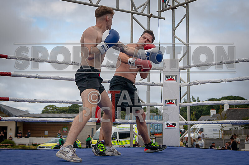 BOUT 10 Gareth the Marksman Morgan v Callum the Cannon Beausire-43 - BOUT 10- Gareth 'the Marksman' Morgan v Callum 'the Cannon' Beausire
