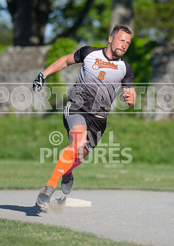 Softball_Rookies v Buccaneers-2 - ROOKIES v BUCCANEERS