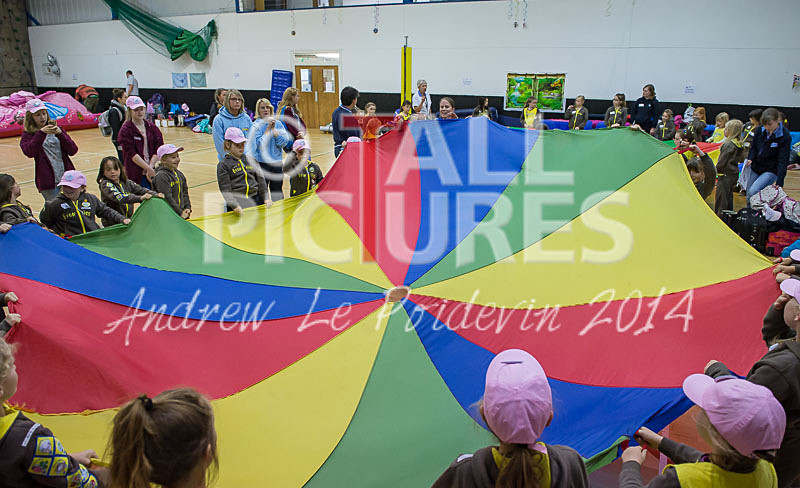 Big Brownie Birthday Party-102 - BROWNIE CENTENARY BROWNIE SLEEPOVER