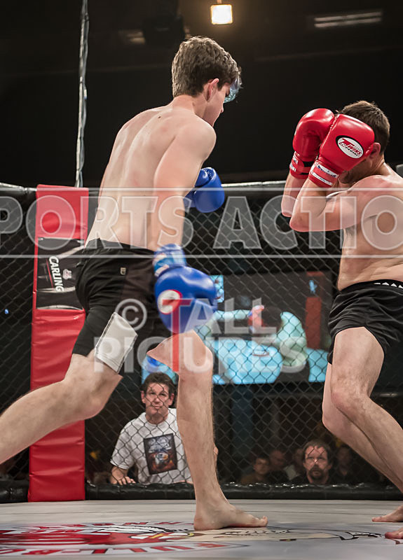 Will Davies v Pete Saunders-24 - Bout 1 Will Davies v Pete Saunders