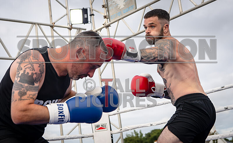 BOUT 14- Koen Kraken Le Prevost v Alec the Bomber Bailey-24 - BOUT 14- Koen 'Kraken' Le Prevost v Alec 'the Bomber' Bailey