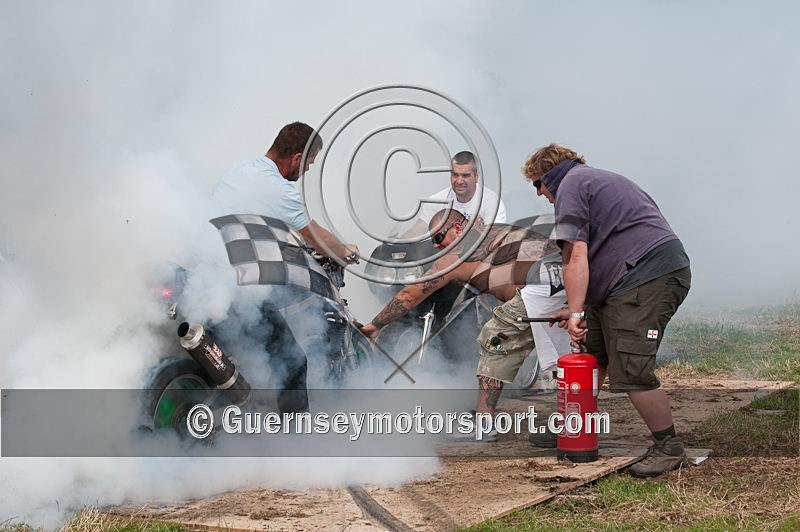 Hogwash_09-59 - HOGWASH 2009 - SCENE