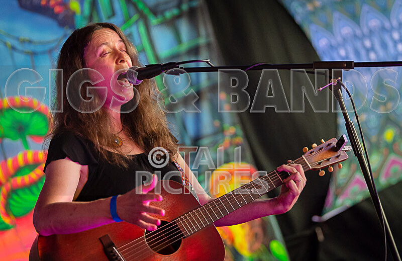 Maryen Cairns-1 - MARYEN CAIRNS