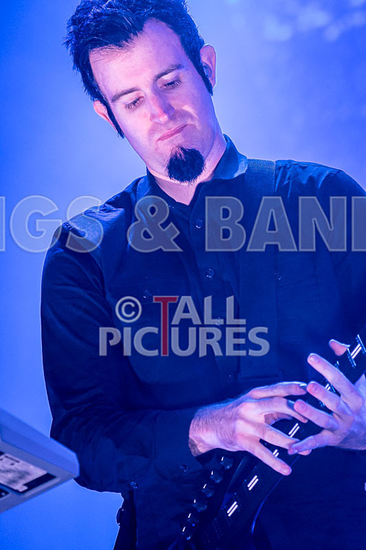 Pendulum Live-24 - PENDULUM LIVE