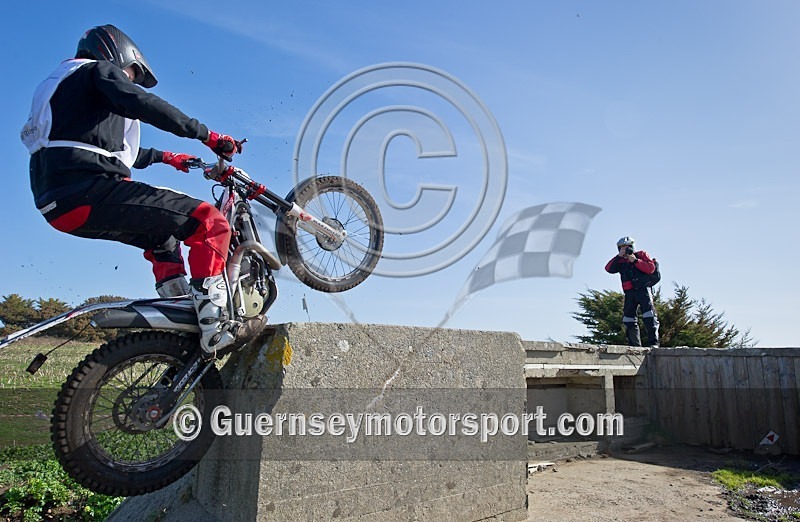 2-Day Trials_2012-11 - 2-DAY TRIALS 2012